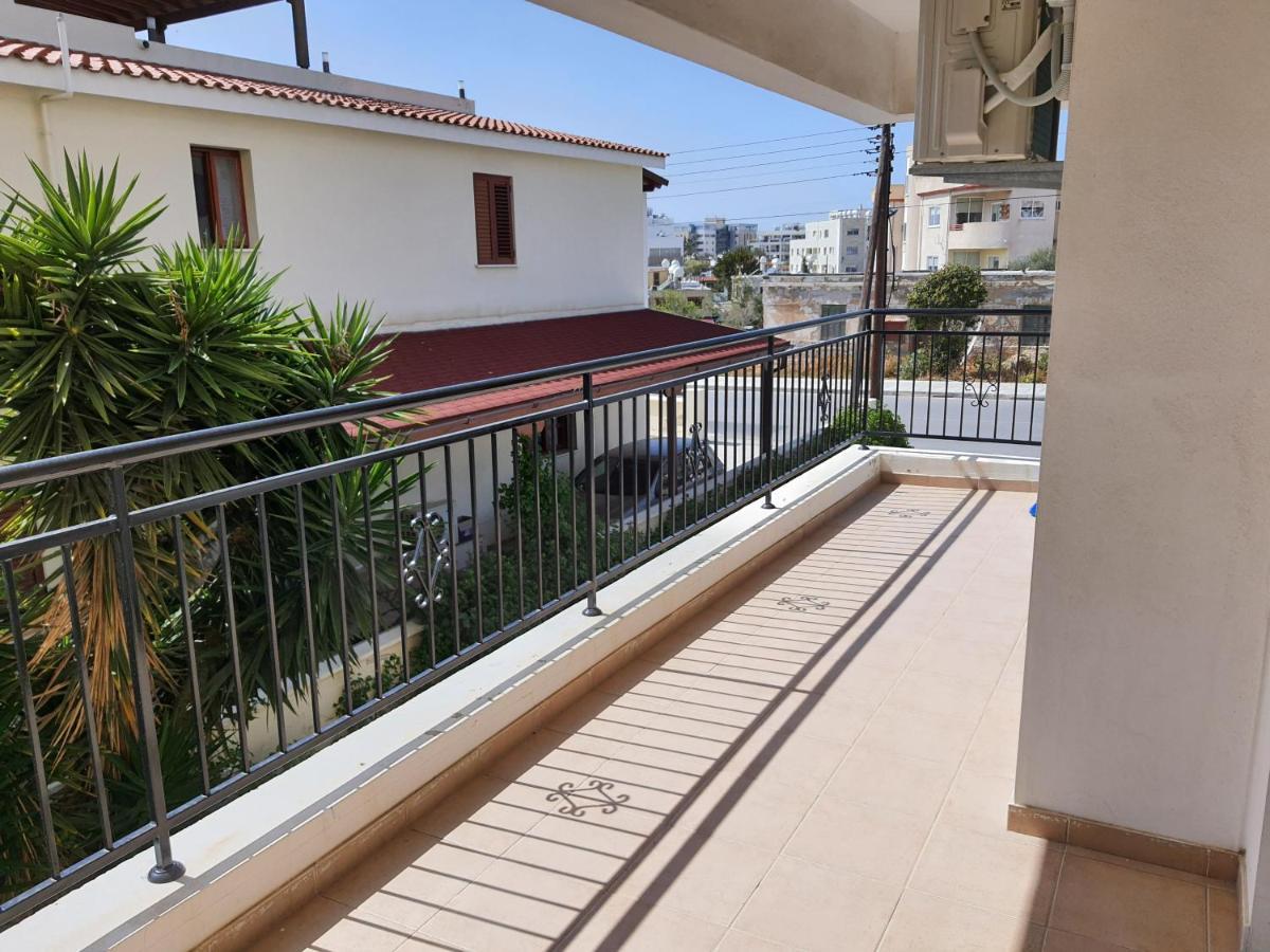 Lovely Apartment At The City Center Of Paphos Eksteriør bilde